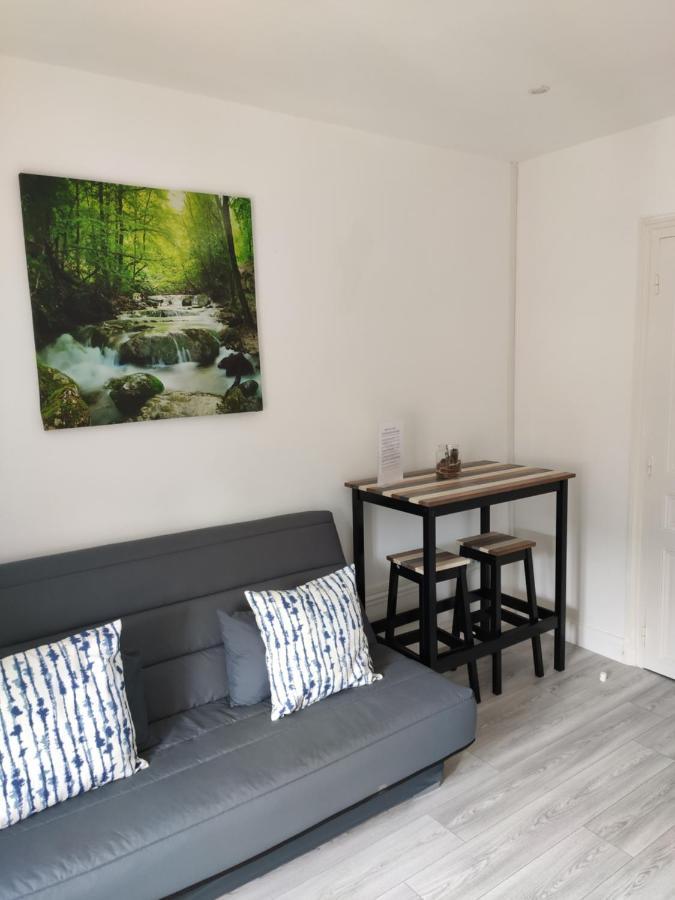 Dg Location Apartman Saint-Quentin  Kültér fotó